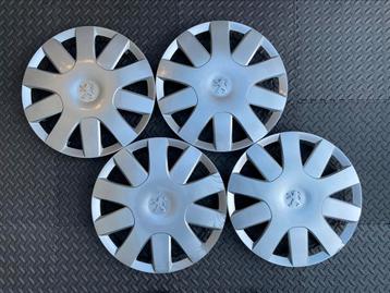 Set originele Peugeot 107 wieldoppen 14 inch beschikbaar voor biedingen