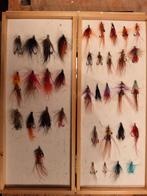 Te koop. Doos met 36 zalmvliegen., Ophalen of Verzenden, Overige typen