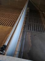 kunstof schot met trog, Dieren en Toebehoren, Schapen, Geiten en Varkens, Meerdere dieren, Varken