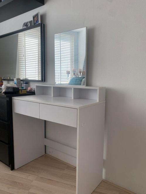Witte kaptafel met spiegel en twee lades te koop., Huis en Inrichting, Tafels | Kaptafels, Zo goed als nieuw, 100 tot 150 cm, 50 tot 100 cm