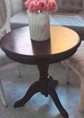 Antieke koffietafel kersenhout  beschikbaar voor biedingen