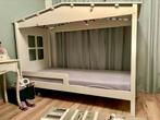 Kinderbed huis Guus, Kinderen en Baby's, Kinderkamer | Bedden, Matras, Zo goed als nieuw, 85 tot 100 cm, Ophalen