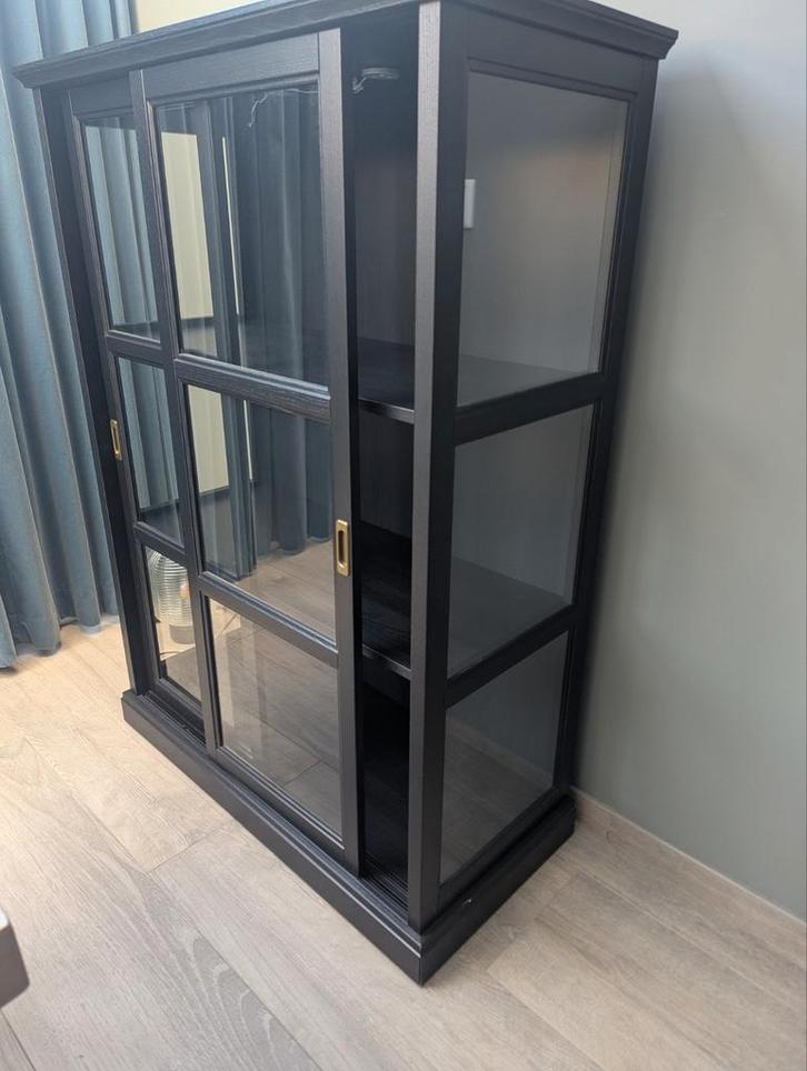 Vitrinekast IKEA Malsjō, Huis en Inrichting, Kasten | Vitrinekasten, Gebruikt, 100 tot 150 cm, 100 tot 150 cm, 25 tot 50 cm, Ophalen