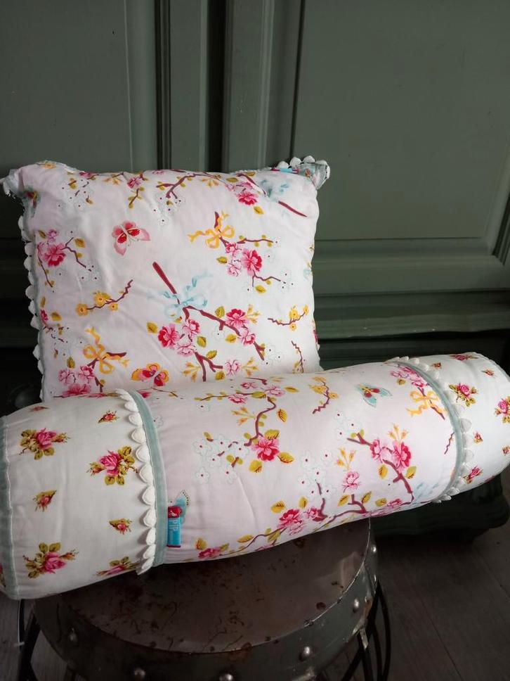 Pip Studio Kussenset - Bloemen en Vlinders, Huis en Inrichting, Woonaccessoires | Kussens, Gebruikt, Wit, Vierkant, Ophalen of Verzenden
