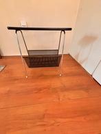 retro lektuur tafeltje, Ophalen, Gebruikt