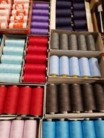 Partij volle dozen garen o.a Gutermann Alterfils enz, Hobby en Vrije tijd, Ophalen of Verzenden, Nieuw, Garen of Naald(en)