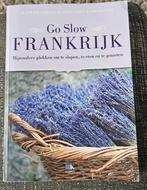Alastair Sawday - Go slow Frankrijk, Europa, Ophalen of Verzenden, Zo goed als nieuw, Reisgids of -boek