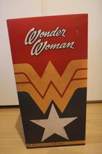 Sideshow Wonder Woman Premium Format Figure DC Regular Editi, Verzamelen, Ophalen of Verzenden, Zo goed als nieuw, Mens
