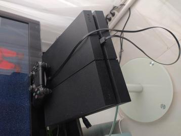 PlayStation 4 en 1 controller. beschikbaar voor biedingen
