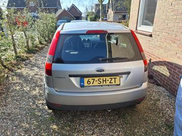 Ford Fiësta 1.3 8V 5DR 2006 Grijs beschikbaar voor biedingen