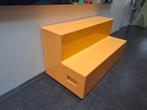 Design kunstof banken / elementen (staan in Haarlem), Ophalen, Gebruikt