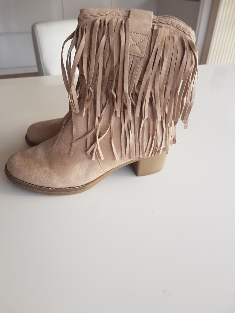 Ibiza style laarsjes maat 40, Kleding | Dames, Schoenen, Ophalen of Verzenden, Zo goed als nieuw, Beige