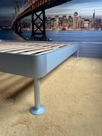 Bed met latten bodem, Ophalen, Tweepersoons, Zo goed als nieuw, 200 cm