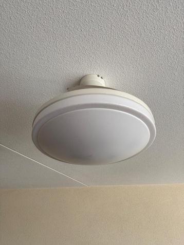Beacon Fanaway plafondventilator met ab beschikbaar voor biedingen