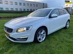 Volvo V60 2015 * 2.4 D5 Twin Engine Special Edition *APK * T, Auto's, Volvo, Automaat, Euro 6, Vierwielaandrijving, 1880 kg
