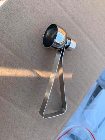 Nieuwe rvs eier schaal kraker perfect openen van een ei beschikbaar voor biedingen