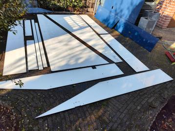Trespa platen en boeidelen wit 8mm orgineel Trespa beschikbaar voor biedingen