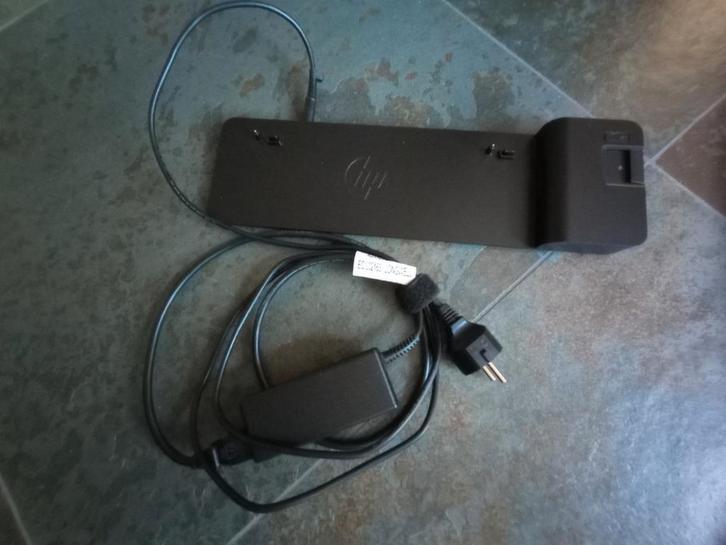Hp ultraslim dockingstation, Computers en Software, Dockingstations, Zo goed als nieuw, Laptop, Ophalen