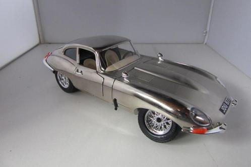 Jaguar E-type 1;18, Hobby en Vrije tijd, Modelauto's | 1:18, Zo goed als nieuw, Auto, Bburago, Ophalen of Verzenden