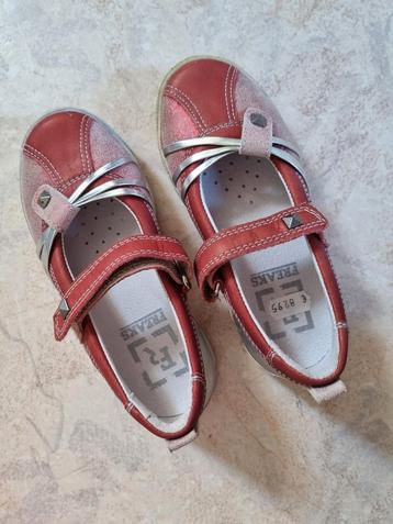 Leren zomerschoenen meisje sandalen beschikbaar voor biedingen