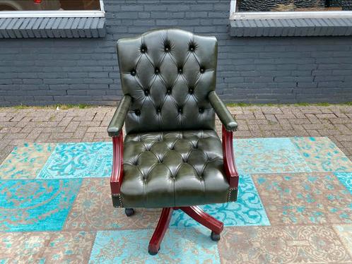 Engelse Chesterfield Bureaustoel groen, Huis en Inrichting, Bureaustoelen, Bureaustoel, Bruin, Ophalen of Verzenden