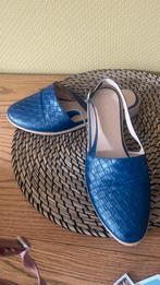 Platte leren slingbacks - blauw, maat 39, Ophalen of Verzenden, Zo goed als nieuw, Blauw, Sandalen of Muiltjes
