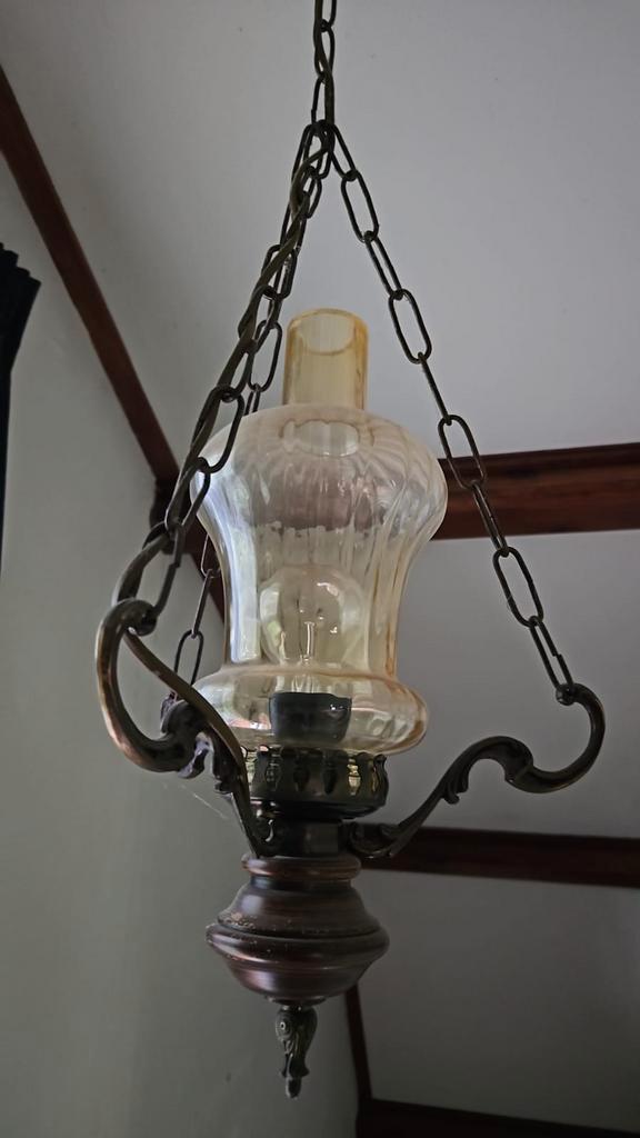 Vintage Hanglamp met Glazen Kap, Antiek en Kunst, Antiek | Lampen, Ophalen of Verzenden