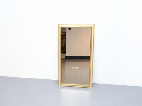 Spiegel rechthoek goudkleurige houten lijst, Huis en Inrichting, Woonaccessoires | Spiegels, Zo goed als nieuw, Minder dan 50 cm