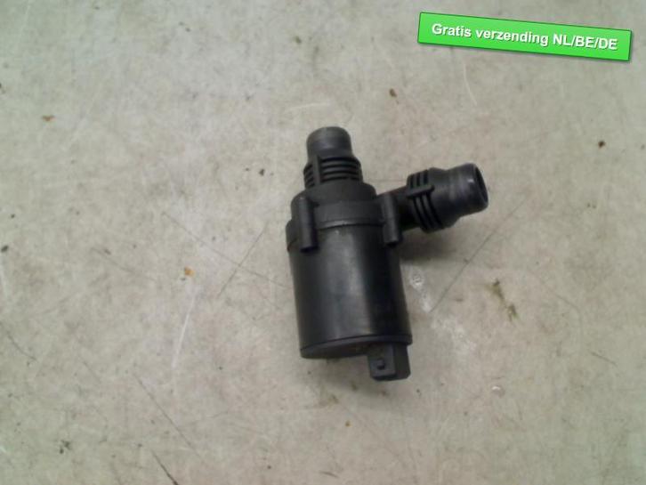 EXTRA WATERPOMP BMW X6 (E71 / E72) (64119197085), Auto-onderdelen, Airco en Verwarming, BMW, Gebruikt