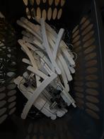 Kledinghangers hout baby (30 stuks) + broekhangers (8 stuks), Ophalen of Verzenden, Gebruikt, Hout, Kinderen