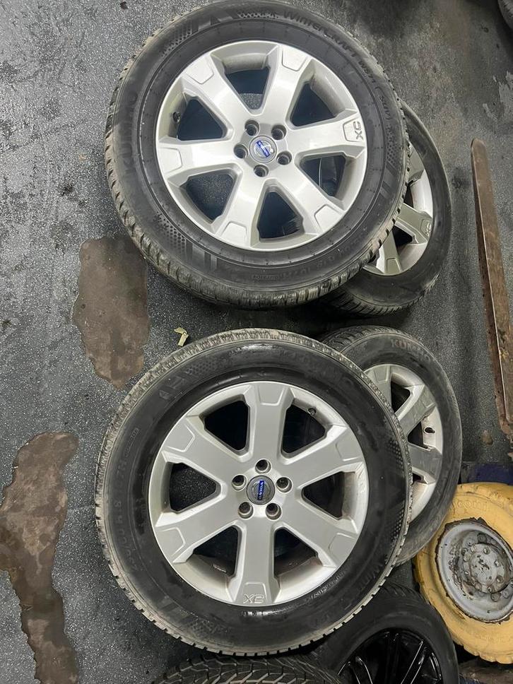 ✅Originele 18 Volvo XC90 velgen met winterbanden ❄️, Auto-onderdelen, Banden en Velgen, Banden en Velgen, Winterbanden, 18 inch