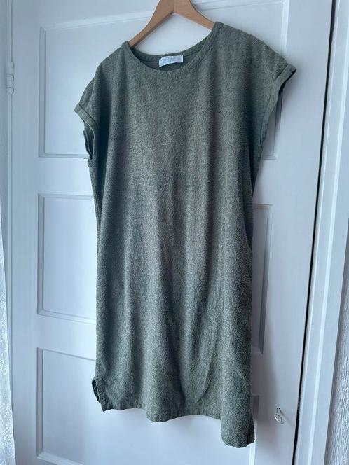 Mosgroene fijne badstof jurk By-Bar maat L 42, Kleding | Dames, Jurken, Zo goed als nieuw, Maat 42/44 (L), Groen, Knielengte, Ophalen of Verzenden