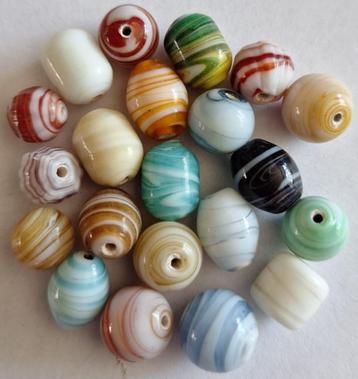 Gestreepte glas kralen mix 1 cm beschikbaar voor biedingen