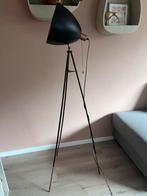 Eglo vloerlamp chester, Huis en Inrichting, Lampen | Vloerlampen, Ophalen, Zo goed als nieuw, Metaal, 100 tot 150 cm