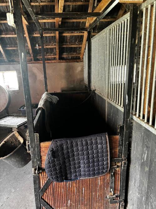 longeerbakken voerbak zadelkast etc complete uitrusting, Dieren en Toebehoren, Paarden en Pony's | Verzorgingsproducten, Gebruikt