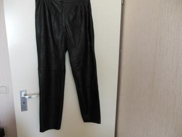 Leatherlook broek van Zara mt S