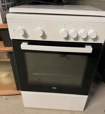 Elektrische oven/gasfornuis beschikbaar voor biedingen