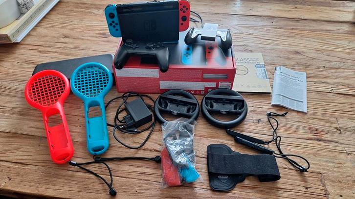 Nintendo switch met accessoires, Spelcomputers en Games, Spelcomputers | Nintendo Switch, Zo goed als nieuw, Switch Original, Ophalen of Verzenden