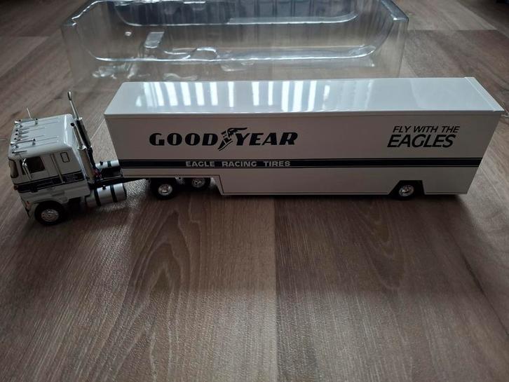 Ford CL9000 truck Good Year Eagle Racing Tires 1:43, Hobby en Vrije tijd, Modelauto's | 1:43, Zo goed als nieuw, Bus of Vrachtwagen