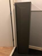 Metalen kast met deur, plankjes en haakjes, Huis en Inrichting, Kasten | Overige, Ophalen of Verzenden, Zo goed als nieuw