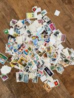 Doos flora en fauna, Postzegels en Munten, Postzegels | Volle albums en Verzamelingen, Verzenden, Buitenland
