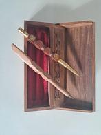 Houten pennen set in decoratieve doos, Antiek en Kunst, Ophalen of Verzenden
