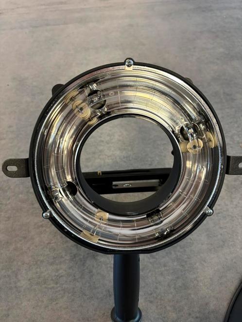 Elinchrom ringflitser Pro voor Quadra met Hensel beautydish, Audio, Tv en Foto, Fotografie | Flitsers, Gebruikt, Overige merken
