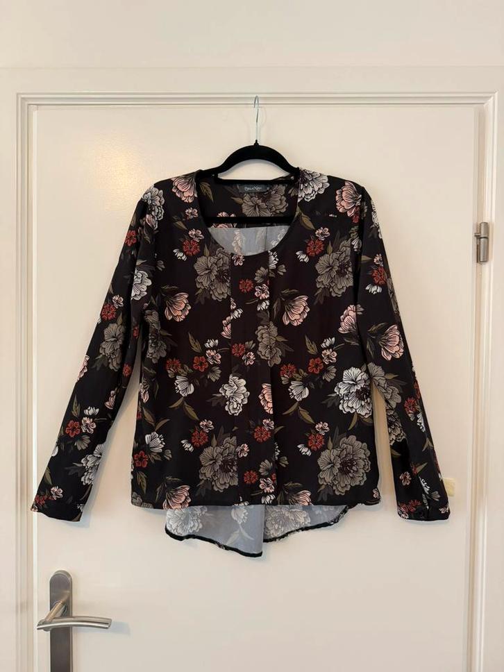 Perla Nera | dames tuniek | maat M | zwart met bloemen, Kleding | Dames, Blouses en Tunieken, Zo goed als nieuw, Maat 38/40 (M)
