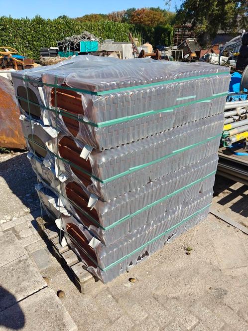 Nelskamp Nibra G10 zwart engobe, Doe-het-zelf en Verbouw, Dakpannen en Dakbedekking, Nieuw, Dakpannen, Steen of Klei, Zwart, 15 m² of meer
