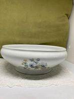 Brocante schaal (020623), Huis en Inrichting, Keuken | Servies, Gebruikt, Ophalen of Verzenden, Schaal of Schalen, Overige stijlen