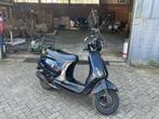 GTS Toscana scooter 2021 – Inclusief helm, Gebruikt, Info@ecofences.nl, Toscane, Toscane