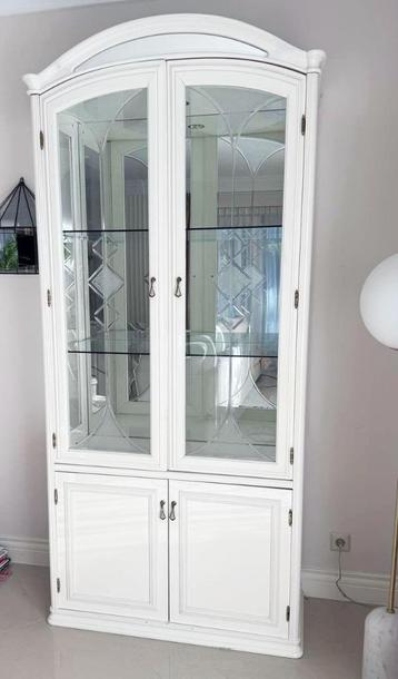 Kast (vitrine)  wit, italiaanse stijl / Regency / Artdeco beschikbaar voor biedingen