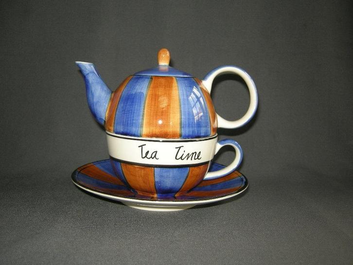 Aix en Provence, Tea Time, theepotje + kop + schotel, Huis en Inrichting, Keuken | Servies, Zo goed als nieuw, Kop(pen) en/of Schotel(s)