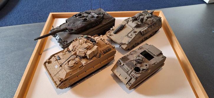 Militairia, diverse modellen: tank en gevechtsvoertuigen., Hobby en Vrije tijd, Modelbouw | Overige, Gebruikt, 1:32 tot 1:50, Ophalen